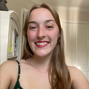 Meet your Posher, Katelyn